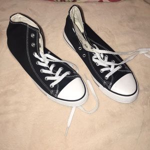 black converse